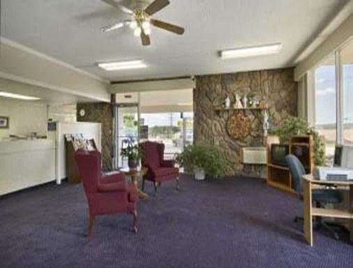 Knights Inn Junction City Interno foto