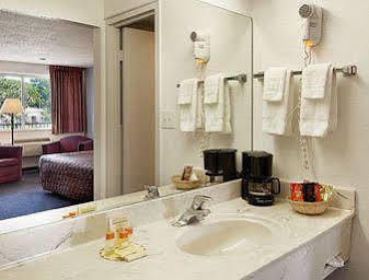 Knights Inn Junction City Esterno foto